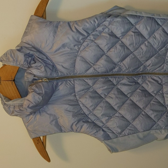 Lululemon Size 6 Light Purple Goose Down Zip Front Vest - Picture 2 of 11